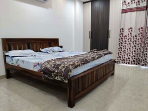 Bedroom in 4 BHK Builder Floor at M3M Atrium, Sector 57 – for Rent