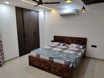 Bedroom in 4 BHK Builder Floor at M3M Atrium, Sector 57 – for Rent