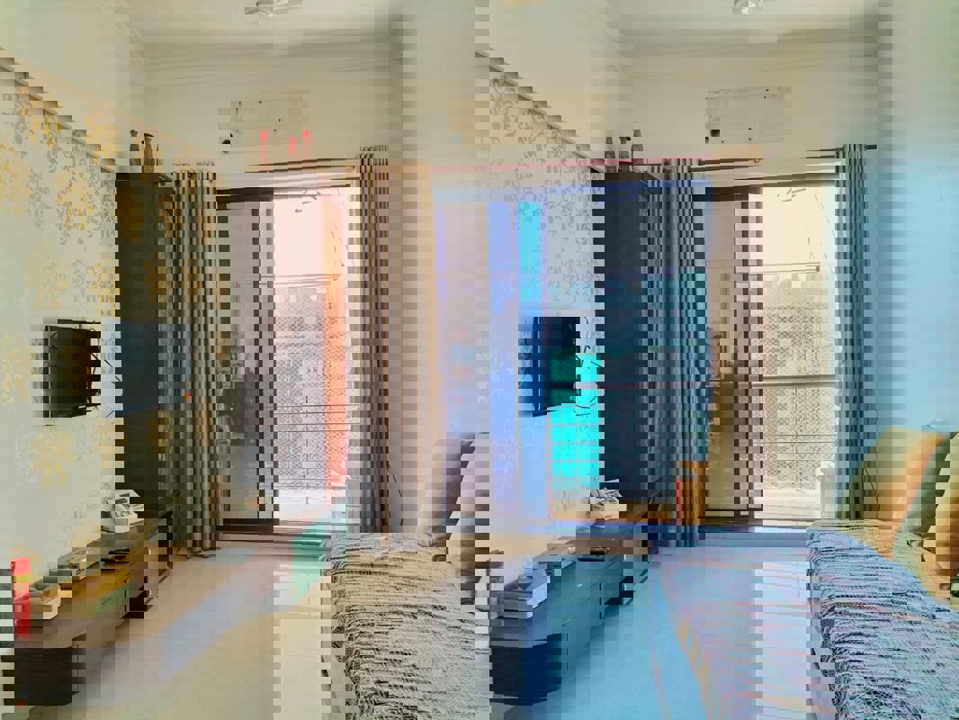 1 BHK 600 Sq.Ft. Apartment in K Raheja Raheja Residency