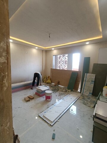 Living Room in 3 BHK Builder Floor at BPTP Parkland Pride, Sector 77 – for Sale