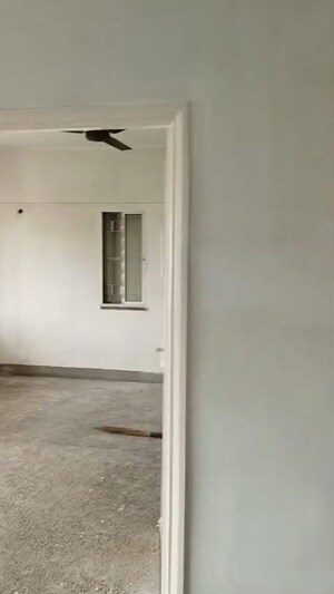 Room in 2 BHK Apartment at Tollygunge – for Sale