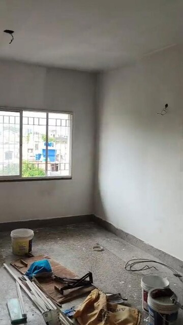 Room in 2 BHK Apartment at Tollygunge – for Sale