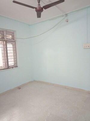 Room in 2 BHK Apartment at Dwarka Kunj, Chembur – for Rent