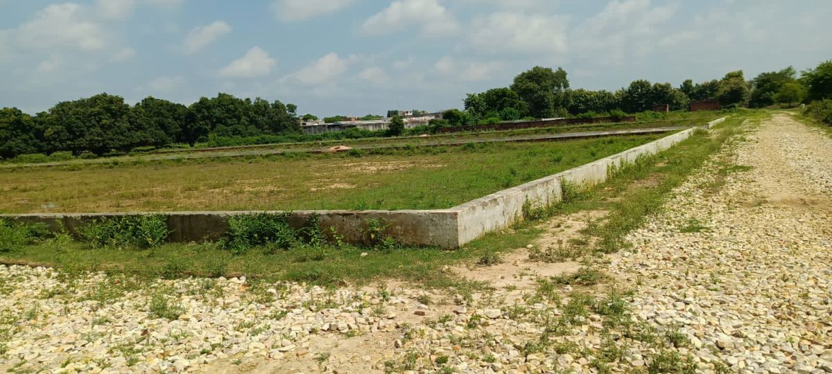 Plot For Sale in Gomti Nagar