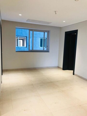 Room in 3.5 BHK Apartment at Panchshil Towers, Kharadi – for Sale