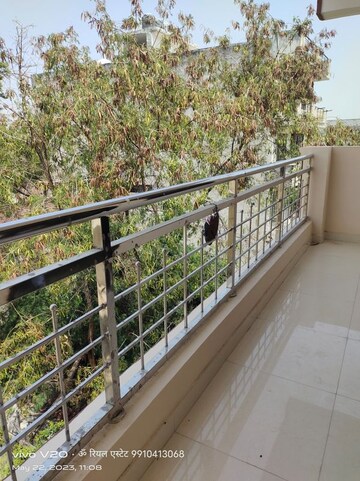 Balcony in 1 BHK Builder Floor at Chattarpur – for Rent