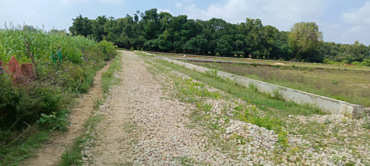 Plot For Sale in Gomti Nagar