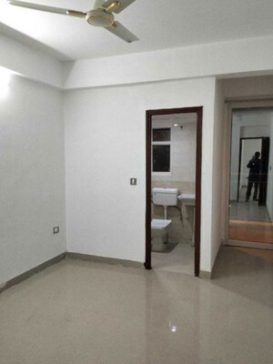 Room in 3 BHK Apartment at ROF Amaltas, Sector 92 – for Rent