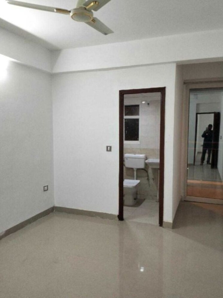 Room, rof-amaltas 3 Bedroom 625 Sq.Ft. Apartment In Sector 92 Gurgaon 9954403