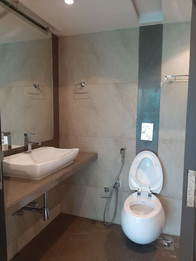 Bathroom, ap-kool-breeze 3 Bedroom 930 Sq.Ft. Apartment In Santacruz West Mumbai 9954343