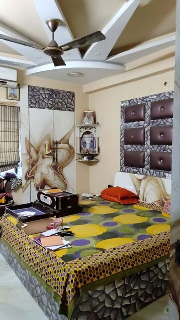 Living Room in 3 BHK Apartment at Kalighat – for Sale