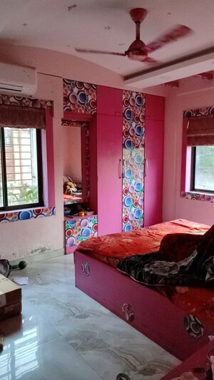 Living Room in 3 BHK Apartment at Kalighat – for Sale