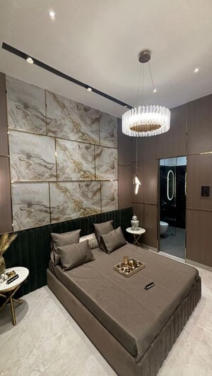 Team Area in 3 BHK Apartment at Borivali West – for Sale