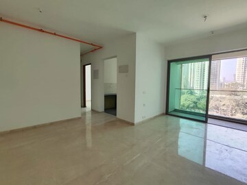 Room in 3 BHK Apartment at Kalpataru Immensa, Kolshet Road – for Rent