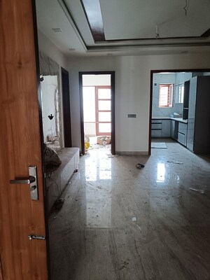 Building Lobby in 3.5 BHK Builder Floor at BPTP Parkland, Sector 75 – for Sale