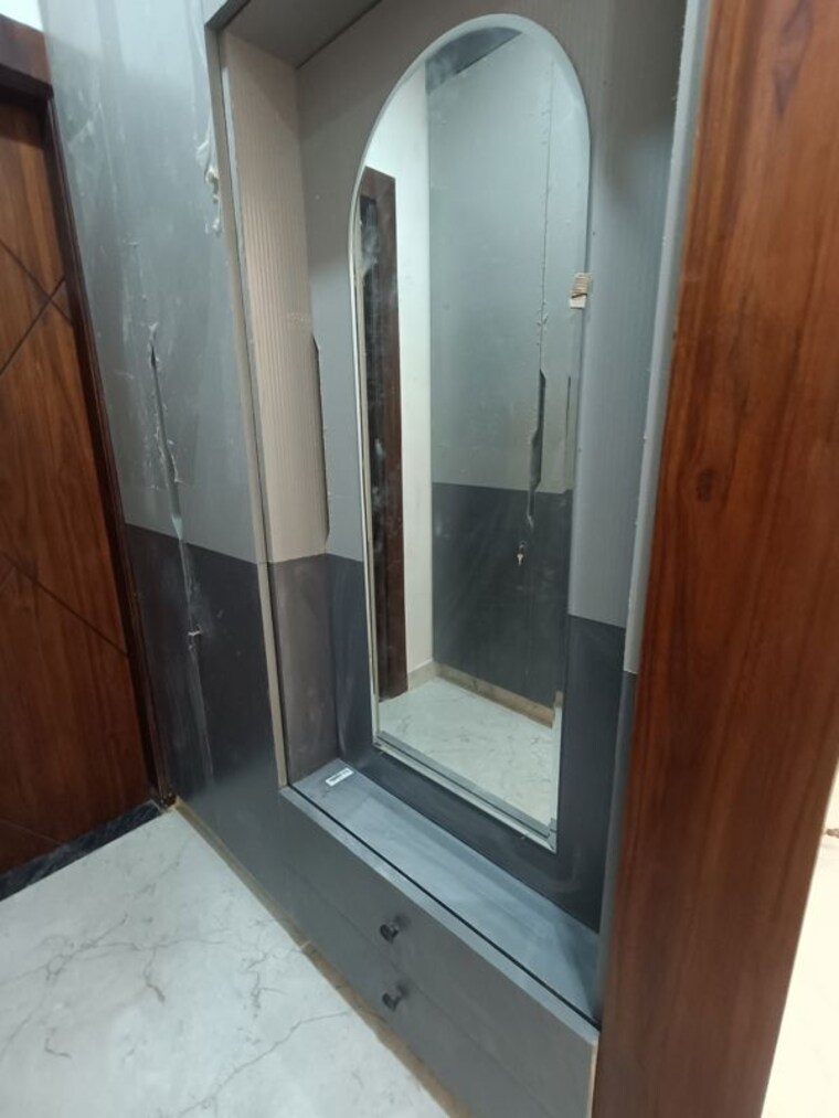 Bathroom, bptp-park-81 4 Bedroom 300 Sq.Yd. Builder Floor In Sector 81 Faridabad 9954451
