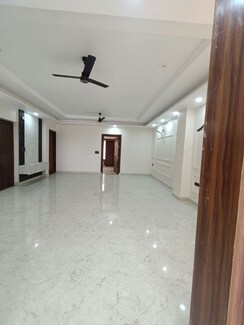 4 BHK + Pooja Room Builder Floor For Sale in BPTP Park 81