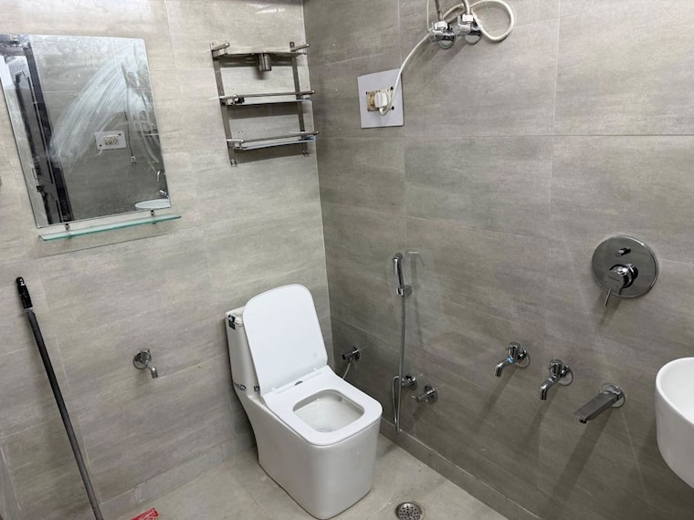 Bathroom, rohini sector 8 2 Bedroom 750 Sq.Ft. Builder Floor In Rohini Sector 8 Delhi 9954454