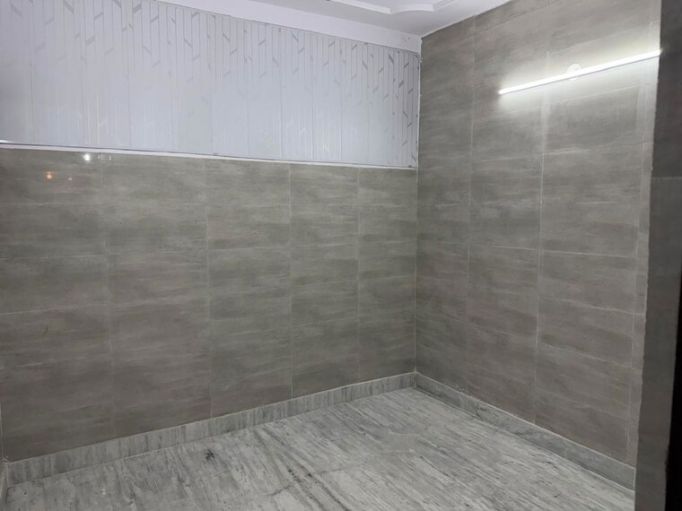 Bathroom, rohini sector 8 2 Bedroom 750 Sq.Ft. Builder Floor In Rohini Sector 8 Delhi 9954454