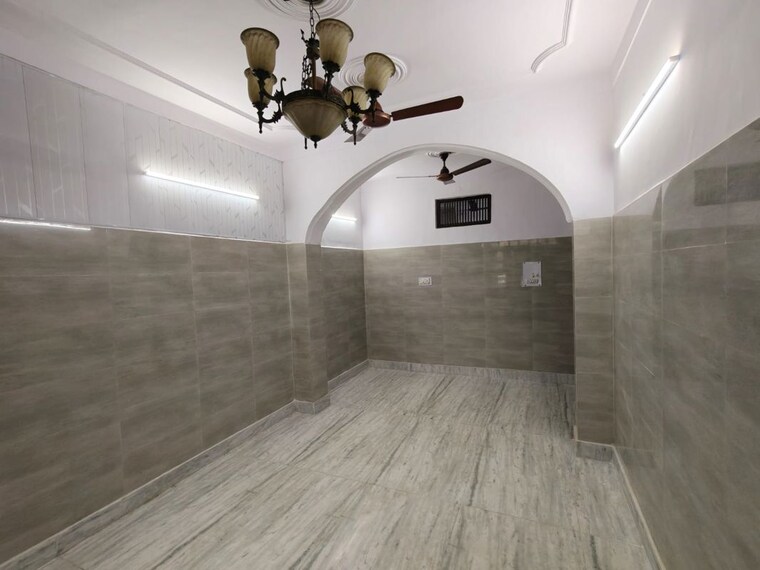 Bathroom, rohini sector 8 2 Bedroom 750 Sq.Ft. Builder Floor In Rohini Sector 8 Delhi 9954454