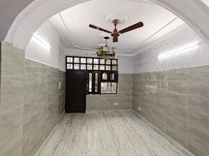 2 BHK Builder Floor For Rent in Rohini Sector 8