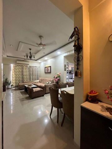 Team Area in 3 BHK Apartment at Lodha Paradise, Majiwada – for Sale