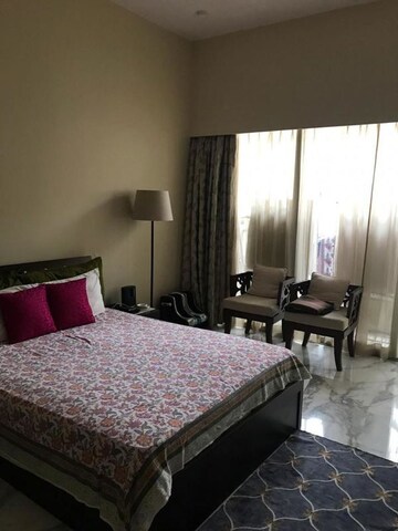 Bedroom in 4 BHK Apartment at Lodha Bellissimo, Mahalaxmi – for Sale