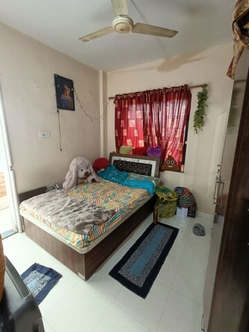 Bedroom in 1 BHK Apartment at Tingre Nagar – for Rent