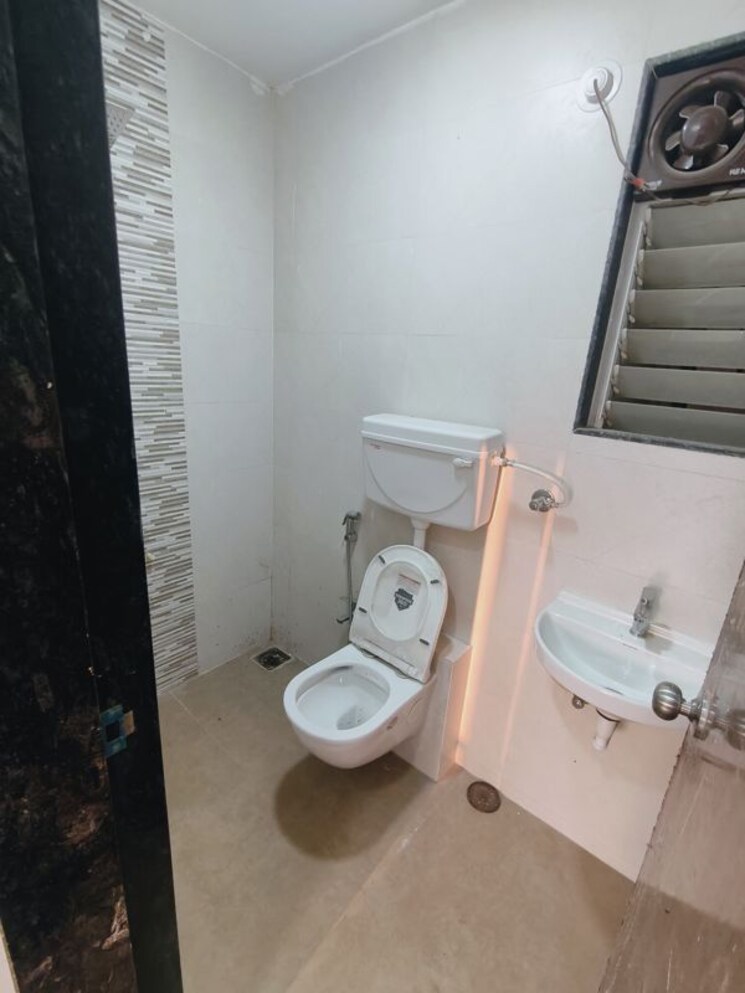 Bathroom, jvm-tiara 1 Bedroom 404 Sq.Ft. Apartment In Thane West Thane 9954481