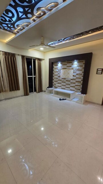 Room in 3 BHK Apartment at Nyati Equatorial II, Bavdhan – for Rent