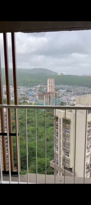 Room in 1 BHK Apartment at Godrej Nest Kandivali, Kandivali East – for Rent