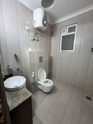 Bathroom in 2 BHK Builder Floor at Sector 43 – for Rent