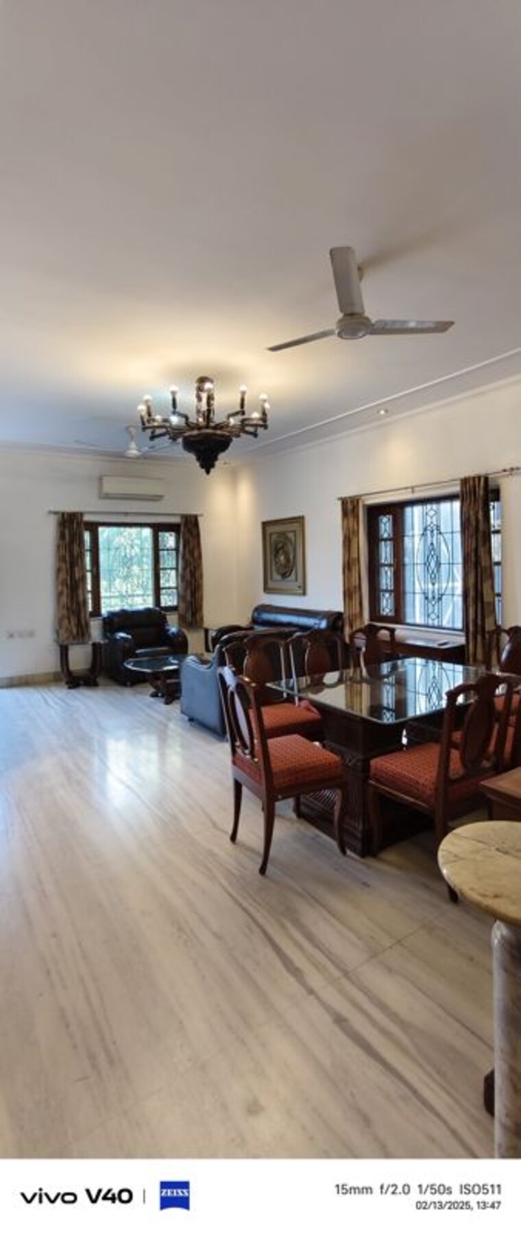Gym, defence colony 2 Bedroom 325 Sq.Yd. Builder Floor In Defence Colony Delhi 9954501