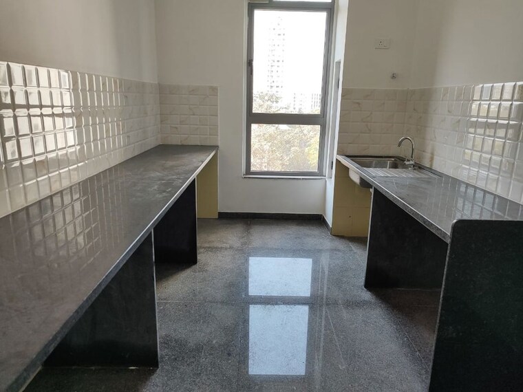 Kitchen, kalpataru-immensa 3 Bedroom 1150 Sq.Ft. Apartment In Kolshet Road Thane 9954502