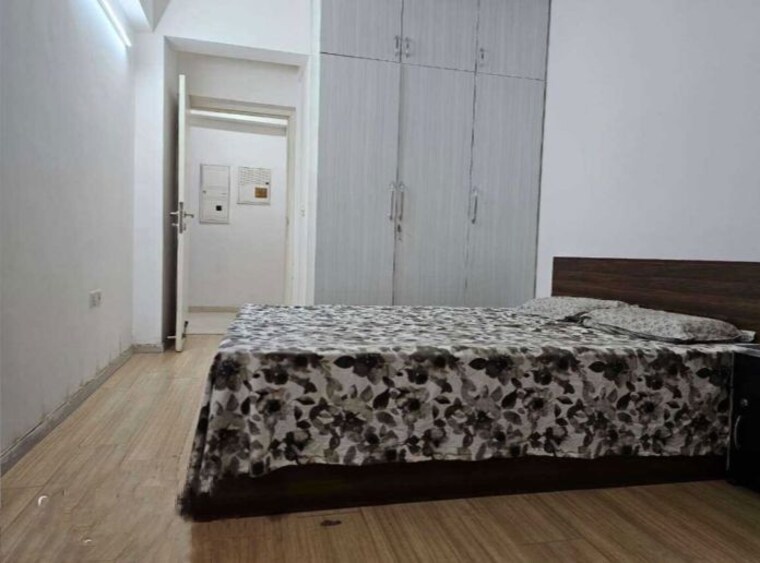 Bedroom, shree-vardhman-green-court 2 Bedroom 690 Sq.Ft. Apartment In Sector 90 Gurgaon 9954513