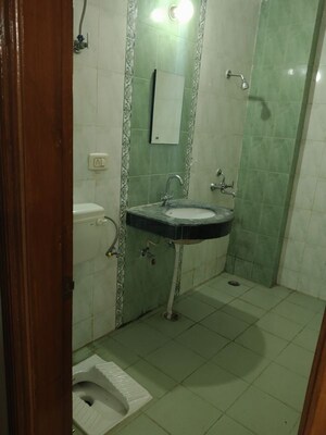Bathroom in 3 BHK Apartment at Sector 21c – for Rent