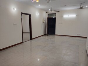 Room in 3 BHK Apartment at Sector 21c – for Rent
