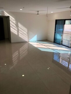 3 BHK + Pooja Room Apartment For Rent in Khar West