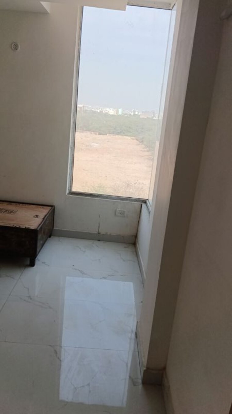 Room, maidan garhi 2 Bedroom 700 Sq.Ft. Builder Floor In Maidan Garhi Delhi 9954527