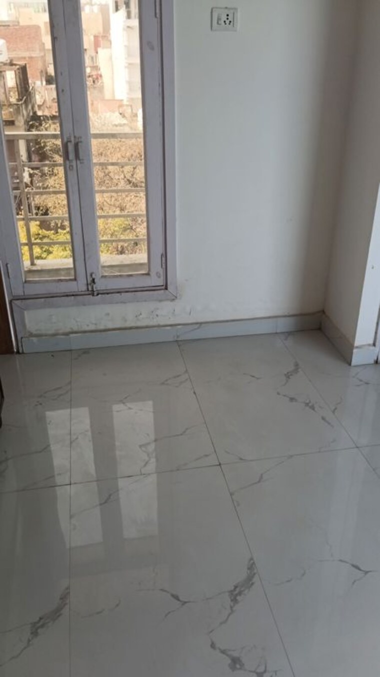 Bathroom, maidan garhi 2 Bedroom 700 Sq.Ft. Builder Floor In Maidan Garhi Delhi 9954527