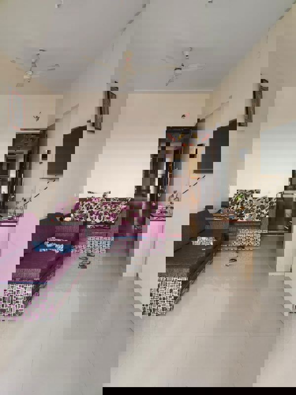 2 BHK 700 Sq.Ft. Apartment in Mayfair Hillcrest