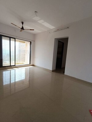 Room in 2 BHK Apartment at Andheri West – for Rent