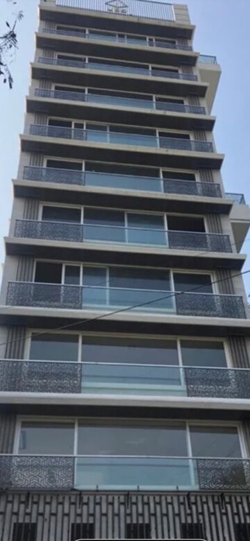 2 BHK Apartment For Sale in Santacruz West