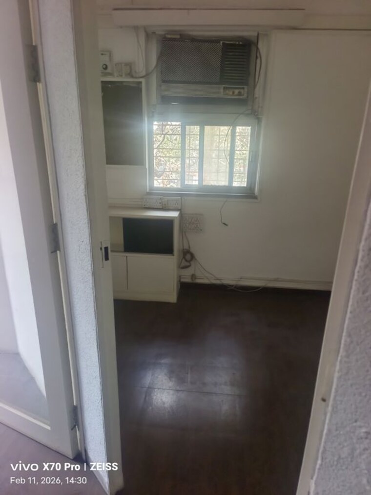 Bathroom, j m road Commercial Office Space 530 Sq.Ft. In J M Road Pune 9954537