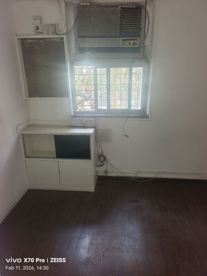  Office Space For Rent in J M Road