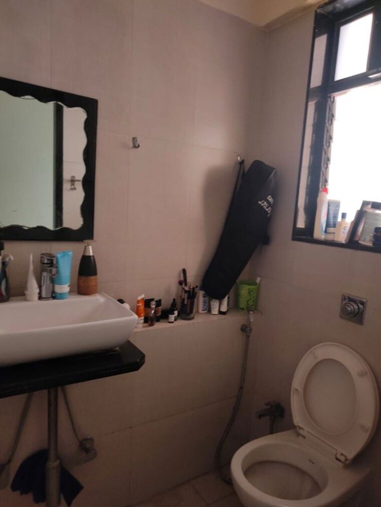Bathroom, mayfair-housing-hillcrest 2 Bedroom 700 Sq.Ft. Apartment In Vikhroli West Mumbai 9954540