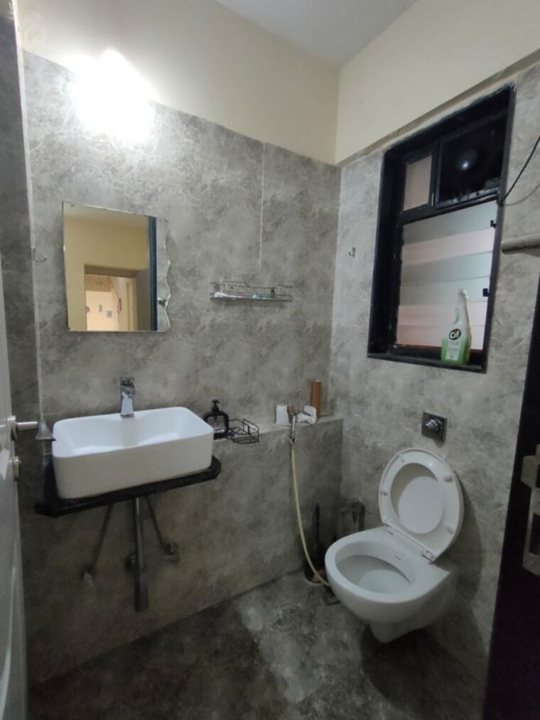 Bathroom, mayfair-housing-hillcrest 2 Bedroom 700 Sq.Ft. Apartment In Vikhroli West Mumbai 9954540