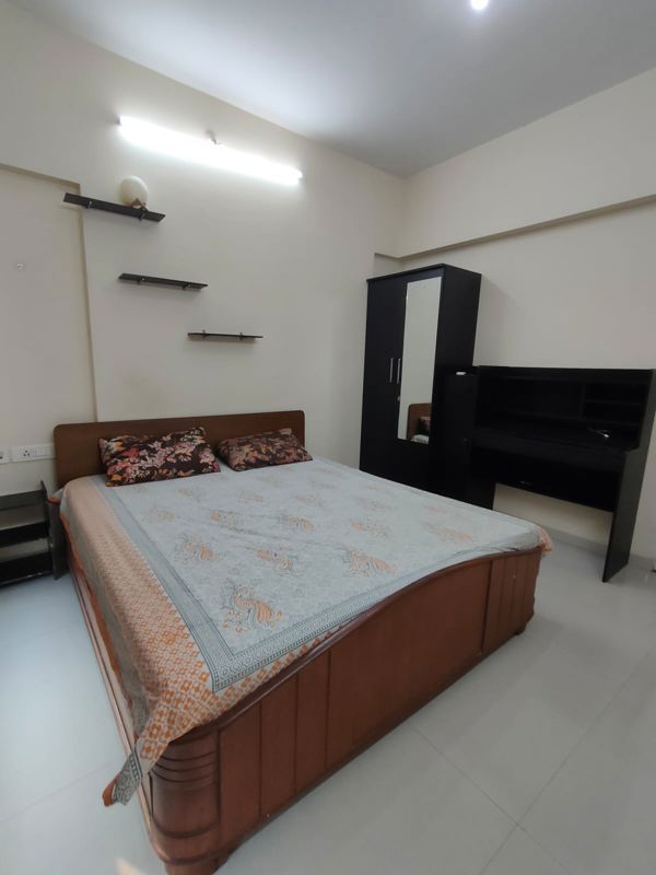 2 BHK Apartment For Rent in Mayfair Housing Hillcrest