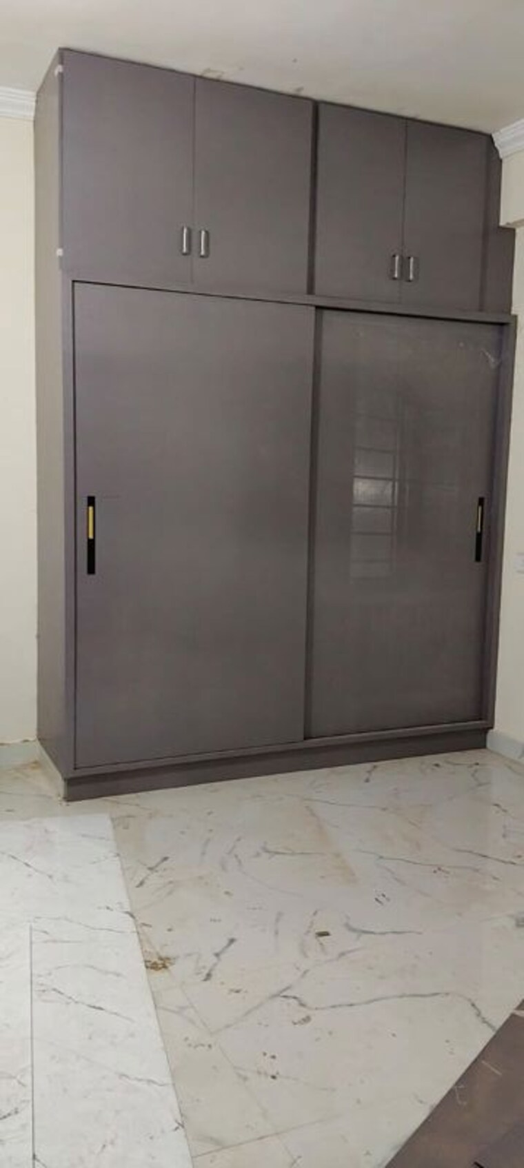 Room, hanumanthavaka 3 Bedroom 1670 Sq.Ft. Apartment In Hanumanthavaka Vizag 9954544