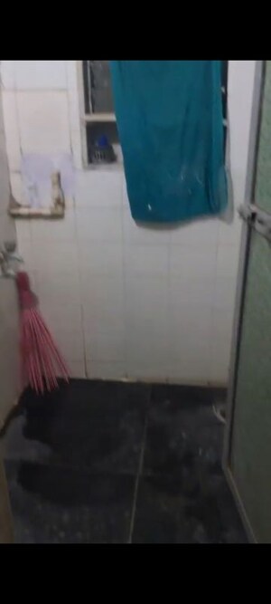 Bathroom in 1 RK Apartment at Jumbo Darshan, Andheri East – for Rent